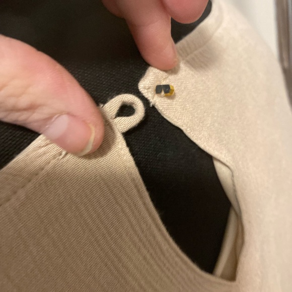 Beige summer flowy knee length dress - Picture 2 of 4